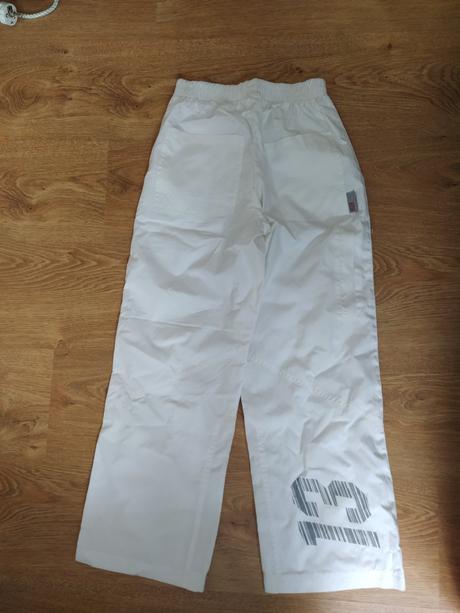 Ľahké,letné,šport.nohavice, 140