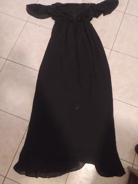 Šaty čierne dlhé s volánmi, s