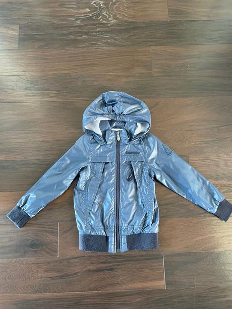 Prechodná bunda, 110