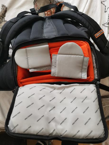 Ruksak na zrkadlovku, 