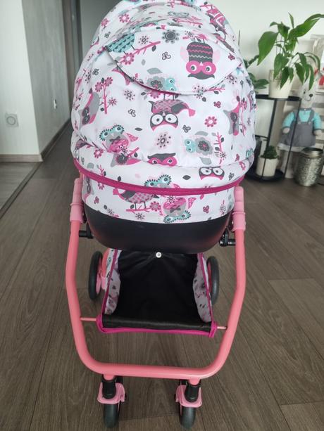 Kočiarik pre bábiky, 