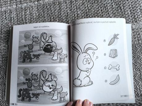 Kniha hier a vymaľovaniek,