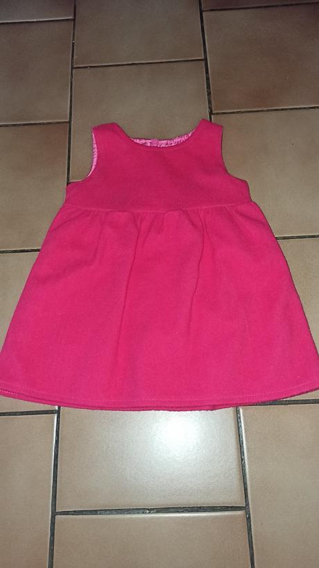 Šaty s legínami a kabátikom, 62