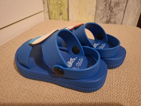 Šľapky do vody, 23