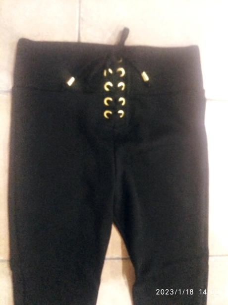 Leginy so snurovackou, s