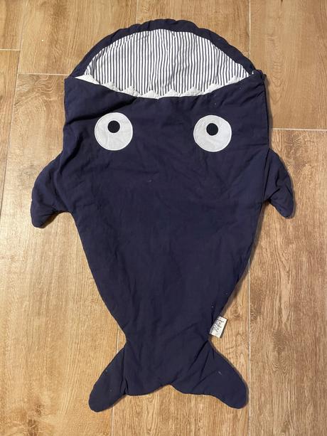 Baby bites spaci vak velryba, 