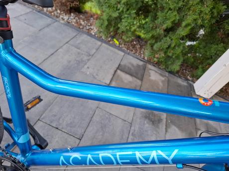 Bicykel academy 5, woom,24