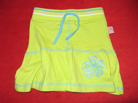 Ziarivo zelena sukienka, 92