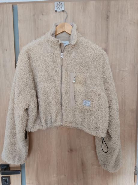 Prechodný kabatik č.m, bershka,m