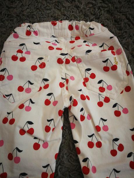 Tenké riflove nohavice, lindex,104