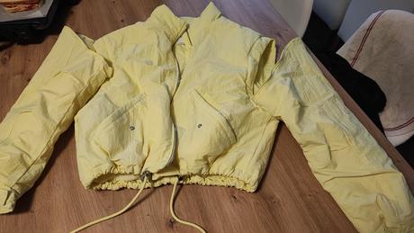 Bunda aj vesta, bershka,xs