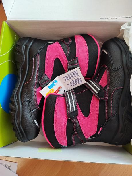 Snehule, protetika,36