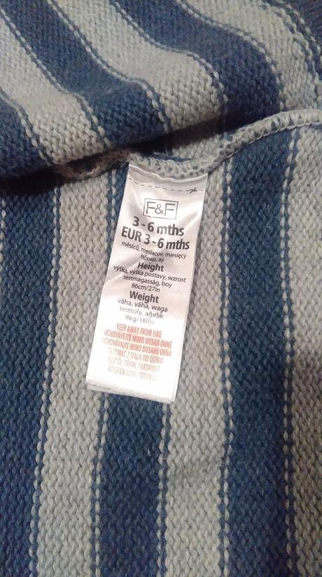 Praktický svetrík s kapucňou, f&f,74