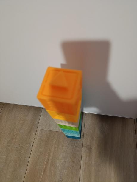 Infantino senzoricke kocky,