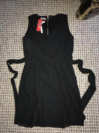 Sexi mini saty s visackou s, s