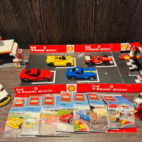 Lego shell sety 7 ks a štartovacia plocha, 