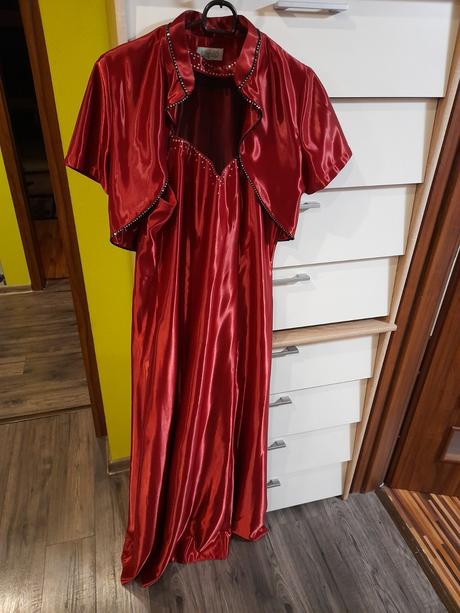 Šaty s bolerkou, 40