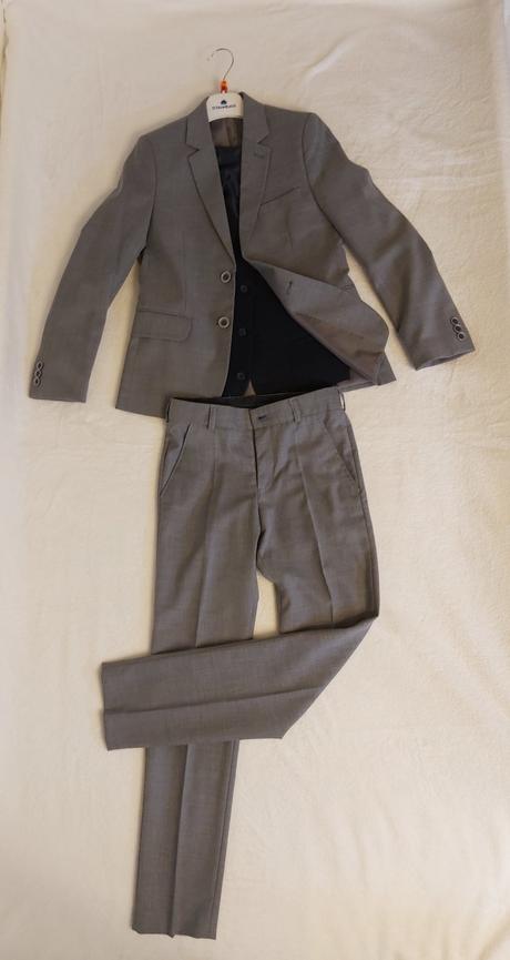 Chlapčenský oblek,veľ.146xs, 146