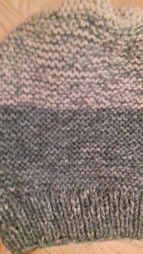 Pletená čiapka s kožušinkovým brmbolcom, 