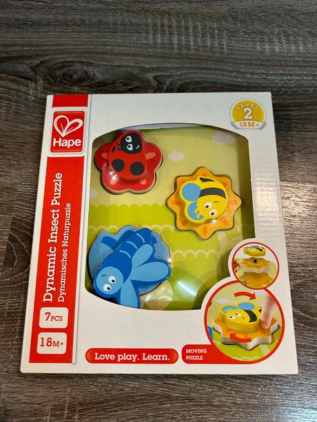 Hape puzzle pohyblivy hmyz,
