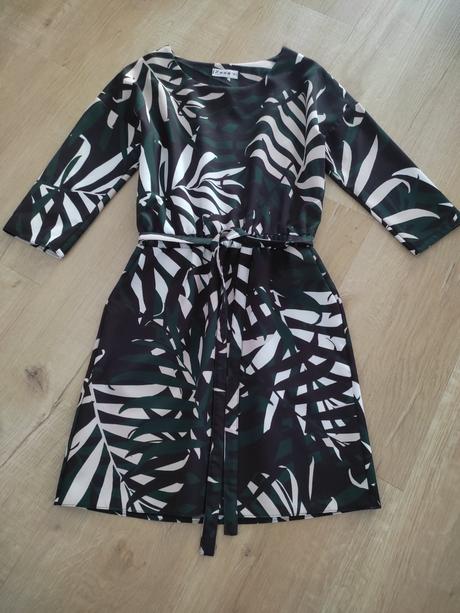 Šaty so vzorom, 38
