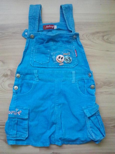 Mežestrákové šaty, 122