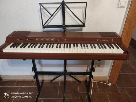 Klavír yamaha  yp-40, 