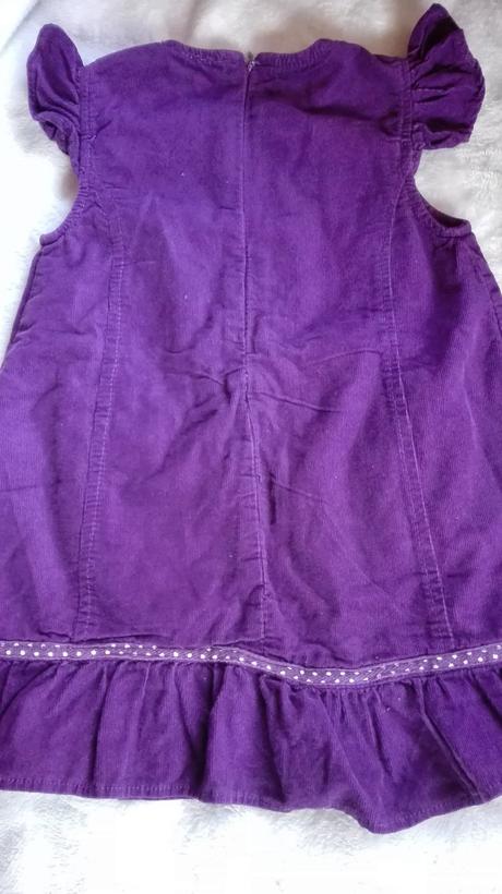 Menčestrové šatičky, reflex,104