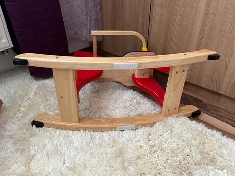 Drevený hojdaci konik, 