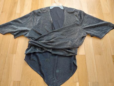 Prehoz na spoločenské šaty, 