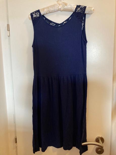 Skvele letne saty znacka clockhouse, c&a,m