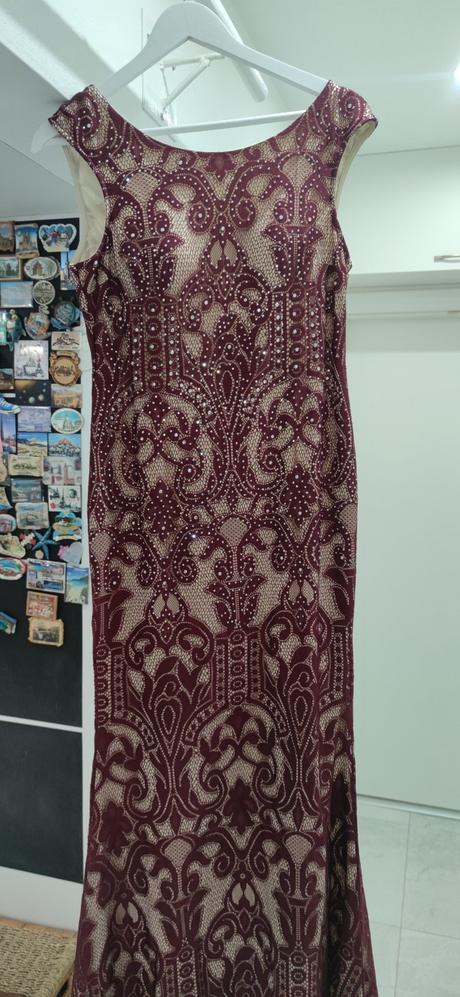 Spoločenské šaty l, 42