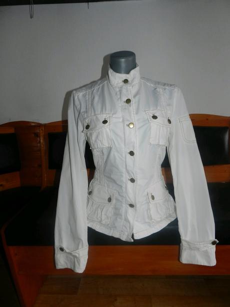 Krásna smotanová bundička - top stav - s/m, s