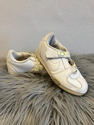 Dievčenské biele tenisky nike (27), nike,27