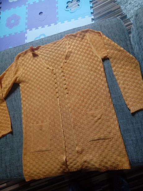 Krasny,zlty svetrik vel.s, s