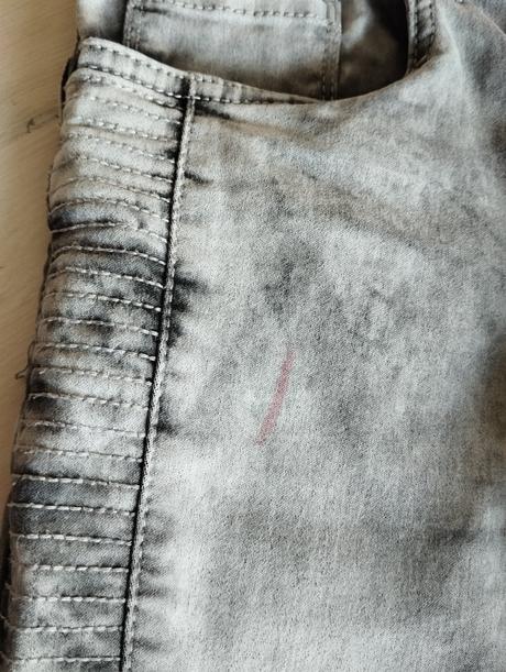 Úzke rifle, chapter young,164