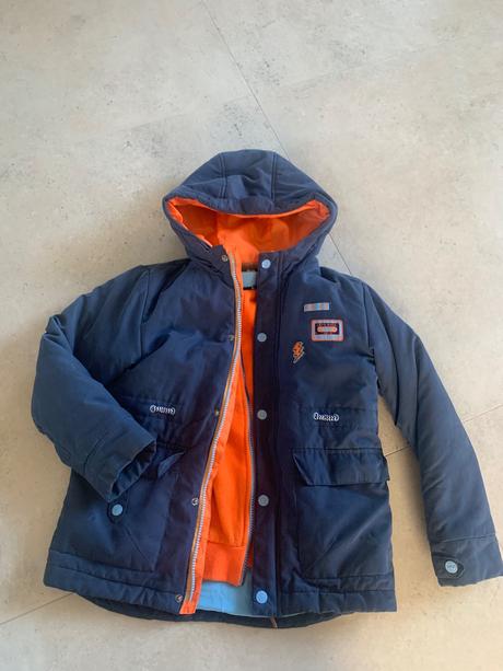 Perfektna vetrovka na prechod aj s mikinou, 122