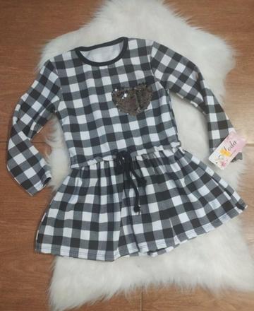 Karované šatky, 104