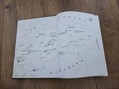 Povesti o slovenských hradoch 1 jemne opotrebovan,