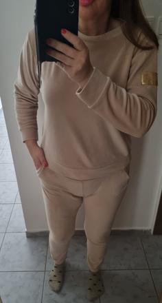 Velúrova súprava, m