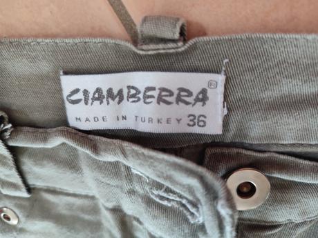 Dámske 3/4  capri kraťasy, 38