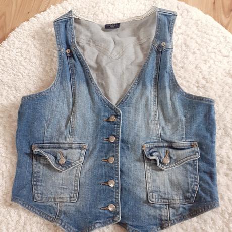 Riflova vesta 176/182, 176