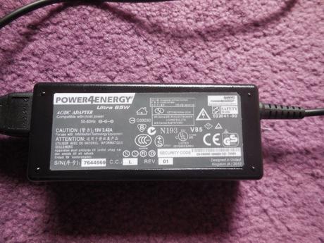 Nabíjačka na notebook,