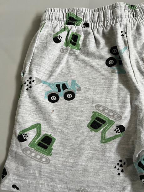 Kraťasy, sinsay,134