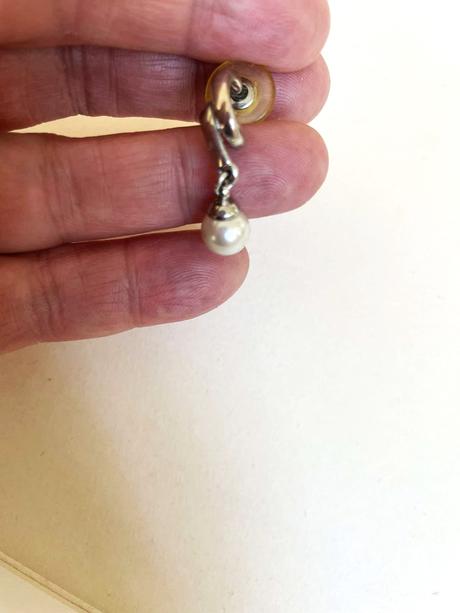 Náušnice s perlou,