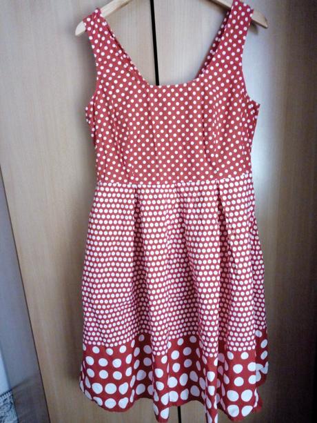 Guličkové šaty 42, 42