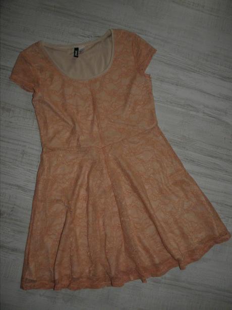 Šatičky, h&m,42