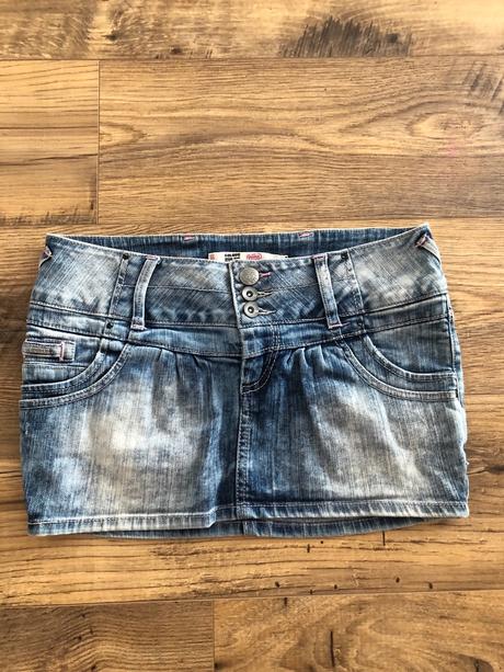 Zara sukna v 36, zara,36