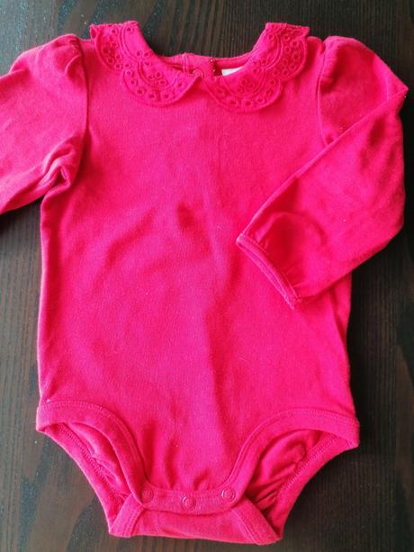 Červené body, h&m,68