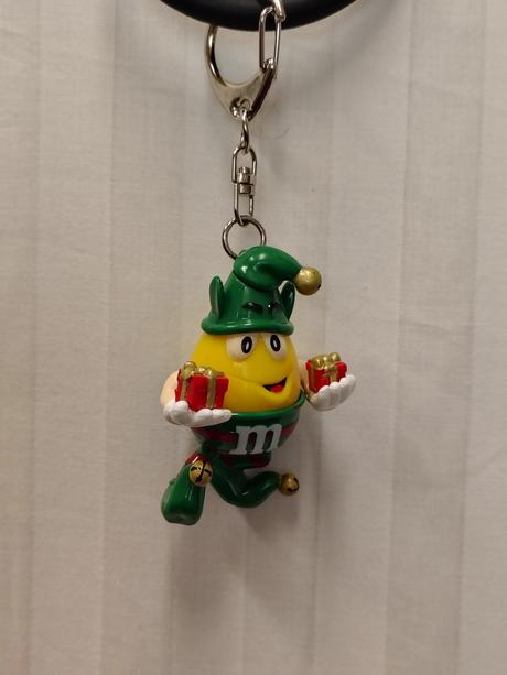 Zberateľská figúrka žltý elf vianočná edícia m&m's, 
